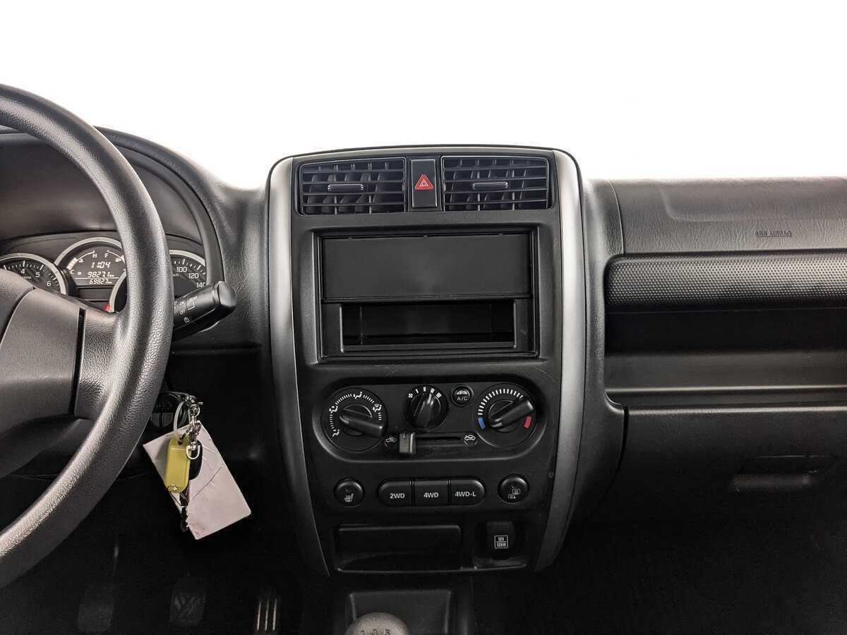 Купить Suzuki Jimny с пробегом. Фото: #11