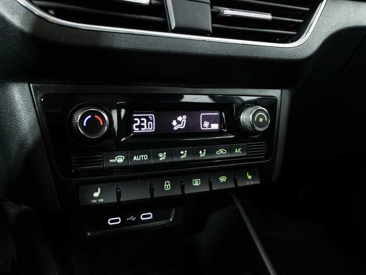 Купить Skoda Rapid с пробегом. Фото: #14