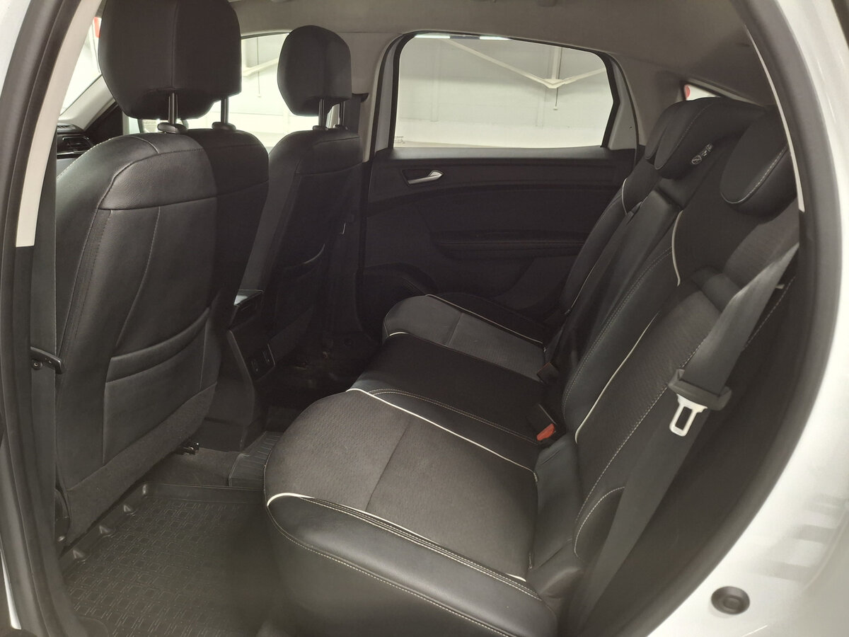 Купить Renault Arkana с пробегом. Фото: #11