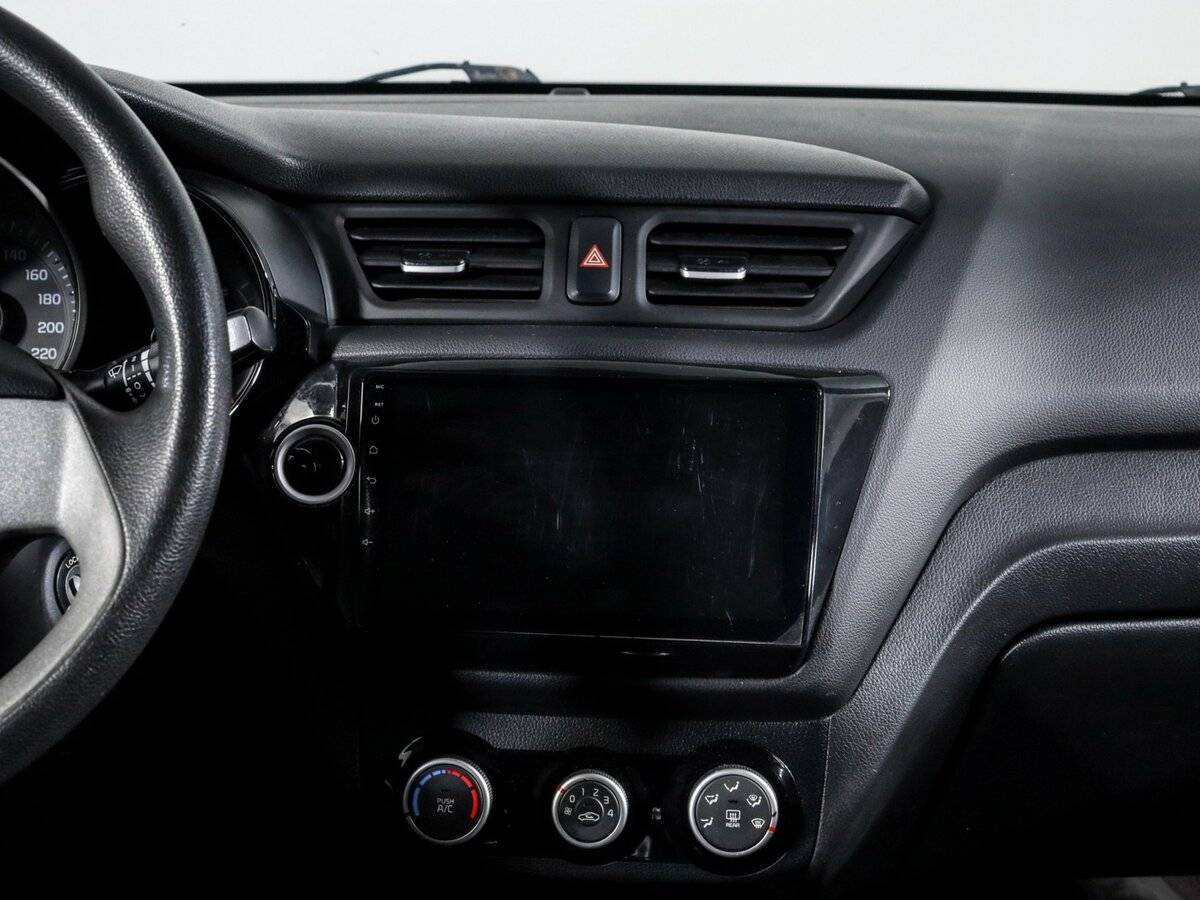 Купить Kia Rio с пробегом. Фото: #9