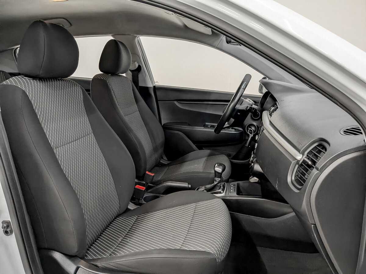 Купить Kia Rio с пробегом. Фото: #20