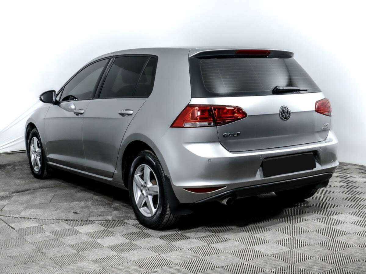 Купить Volkswagen Golf с пробегом. Фото: #4