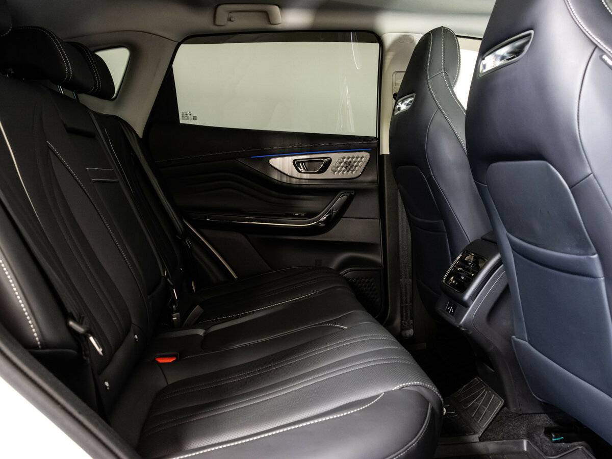 Купить EXEED LX с пробегом. Фото: #20