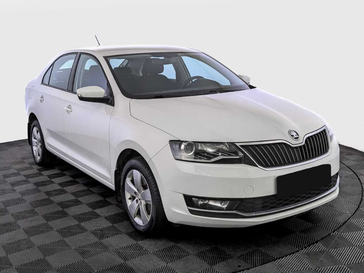Купить Skoda Rapid с пробегом. Фото: #2
