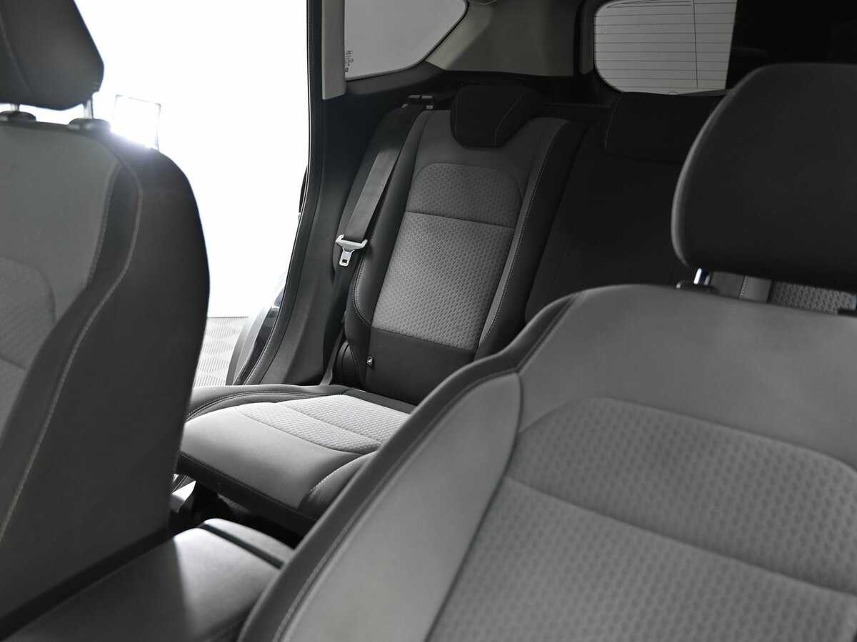 Купить Ford Kuga с пробегом. Фото: #11