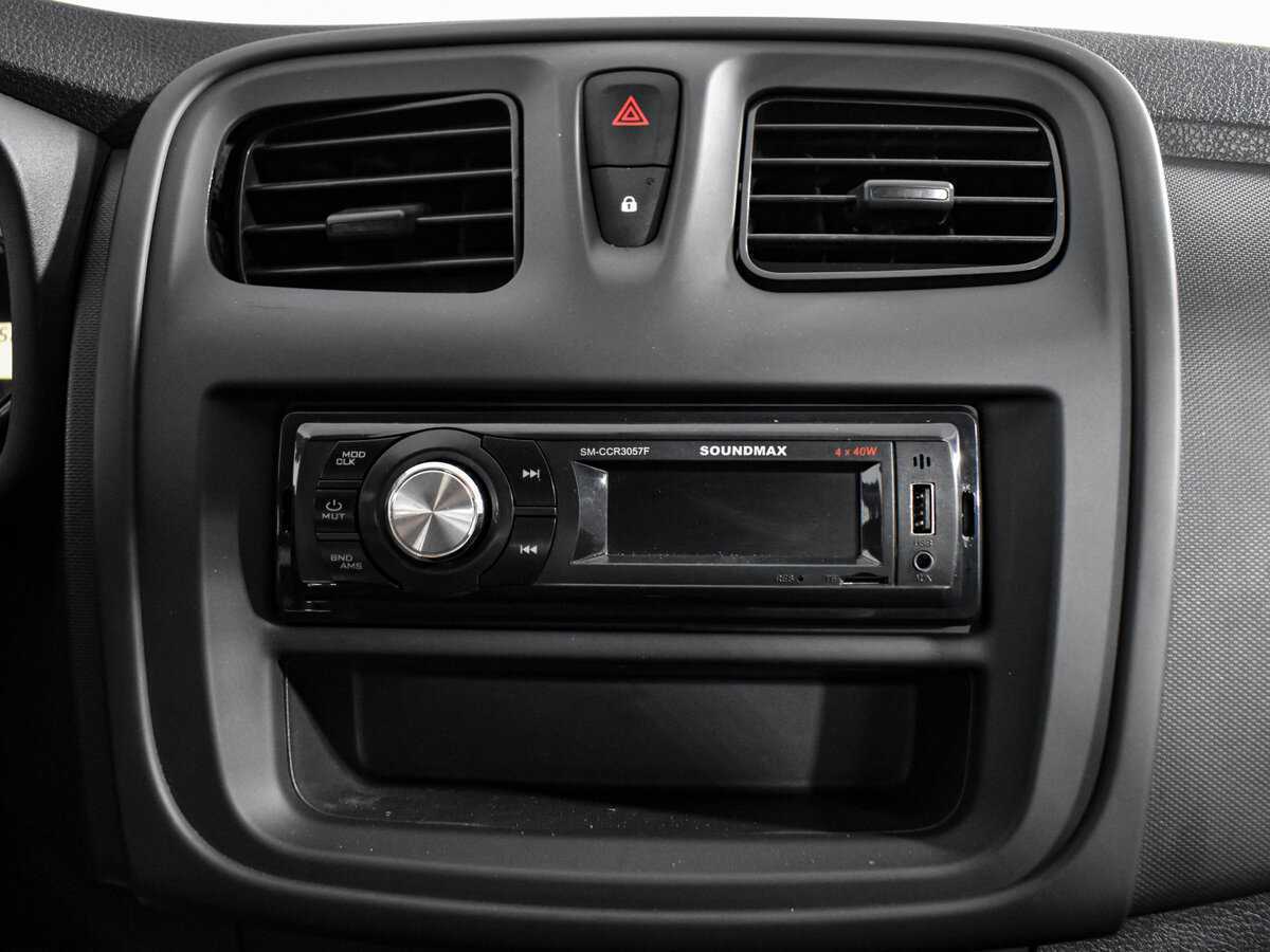 Купить Renault Logan с пробегом. Фото: #15