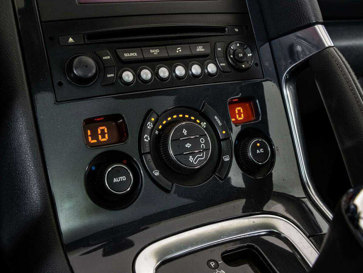 Купить Peugeot 3008 с пробегом. Фото: #13