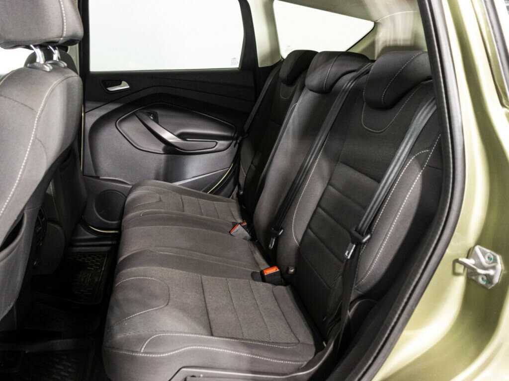 Купить Ford Kuga с пробегом. Фото: #9