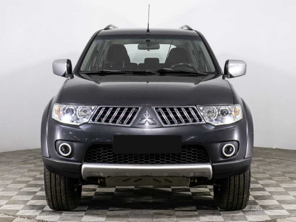 Купить Mitsubishi Pajero Sport с пробегом. Фото: #1