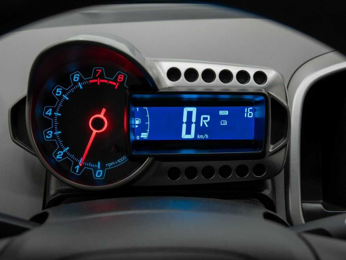 Купить Chevrolet Aveo с пробегом. Фото: #16