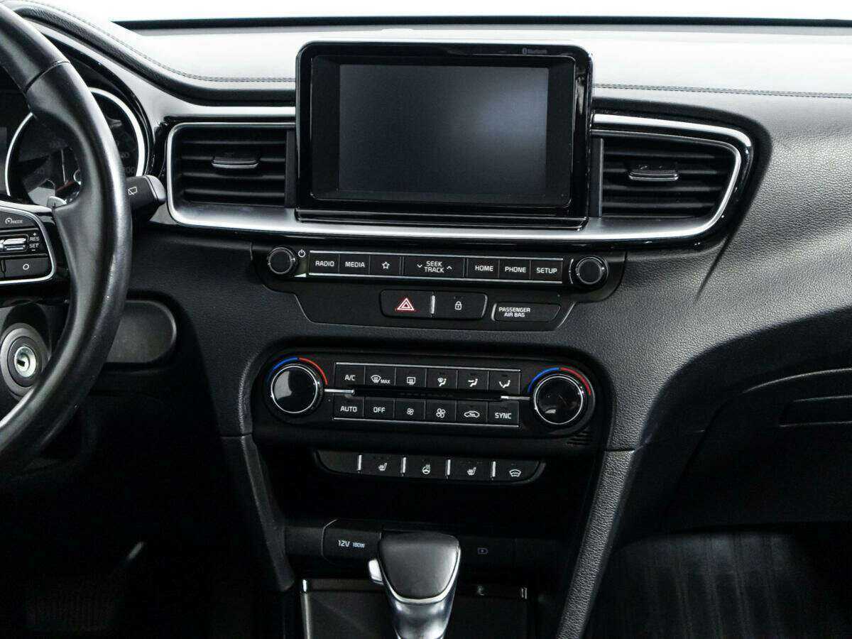 Купить Kia Ceed с пробегом. Фото: #13