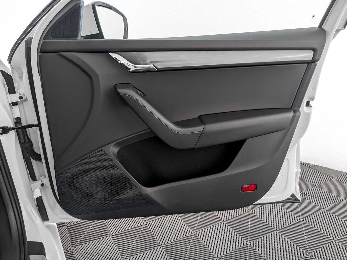 Купить Skoda Octavia с пробегом. Фото: #19