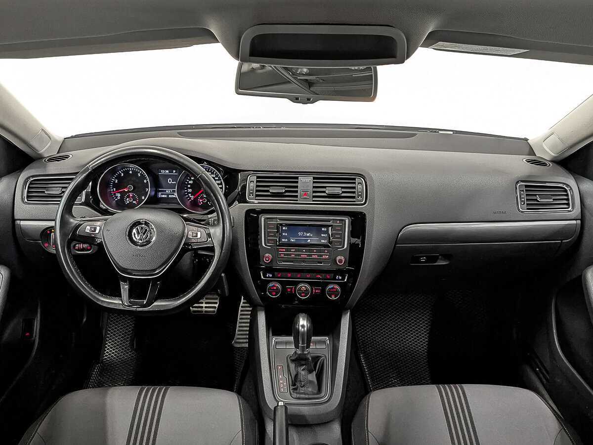 Купить Volkswagen Jetta с пробегом. Фото: #13