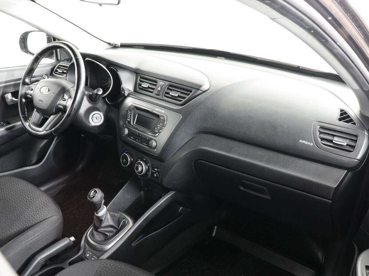 Купить Kia Rio с пробегом. Фото: #9