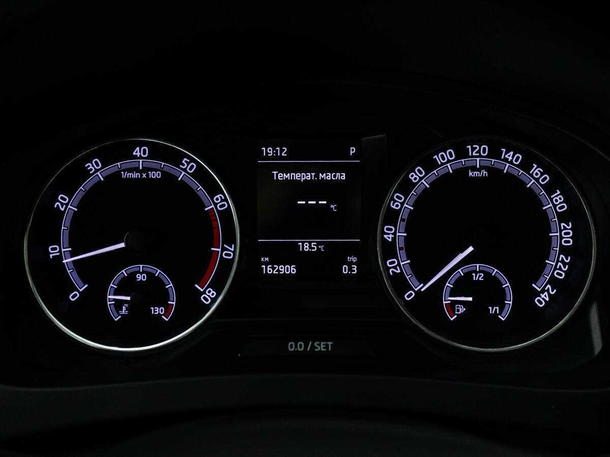 Купить Skoda Rapid с пробегом. Фото: #11