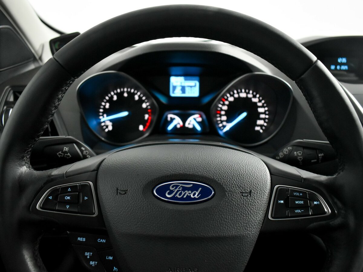 Купить Ford Kuga с пробегом. Фото: #12