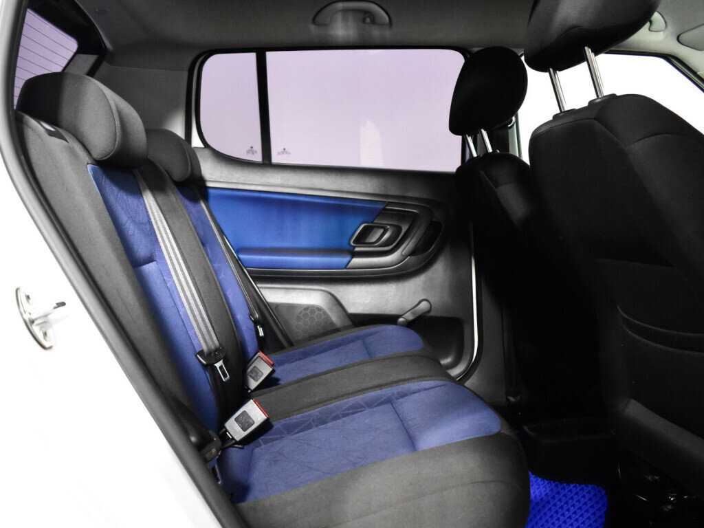 Купить Skoda Fabia с пробегом. Фото: #9