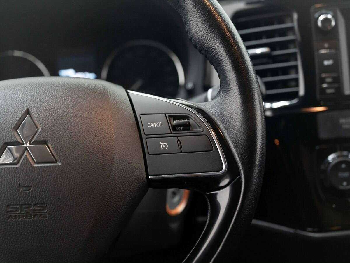 Купить Mitsubishi Outlander с пробегом. Фото: #15