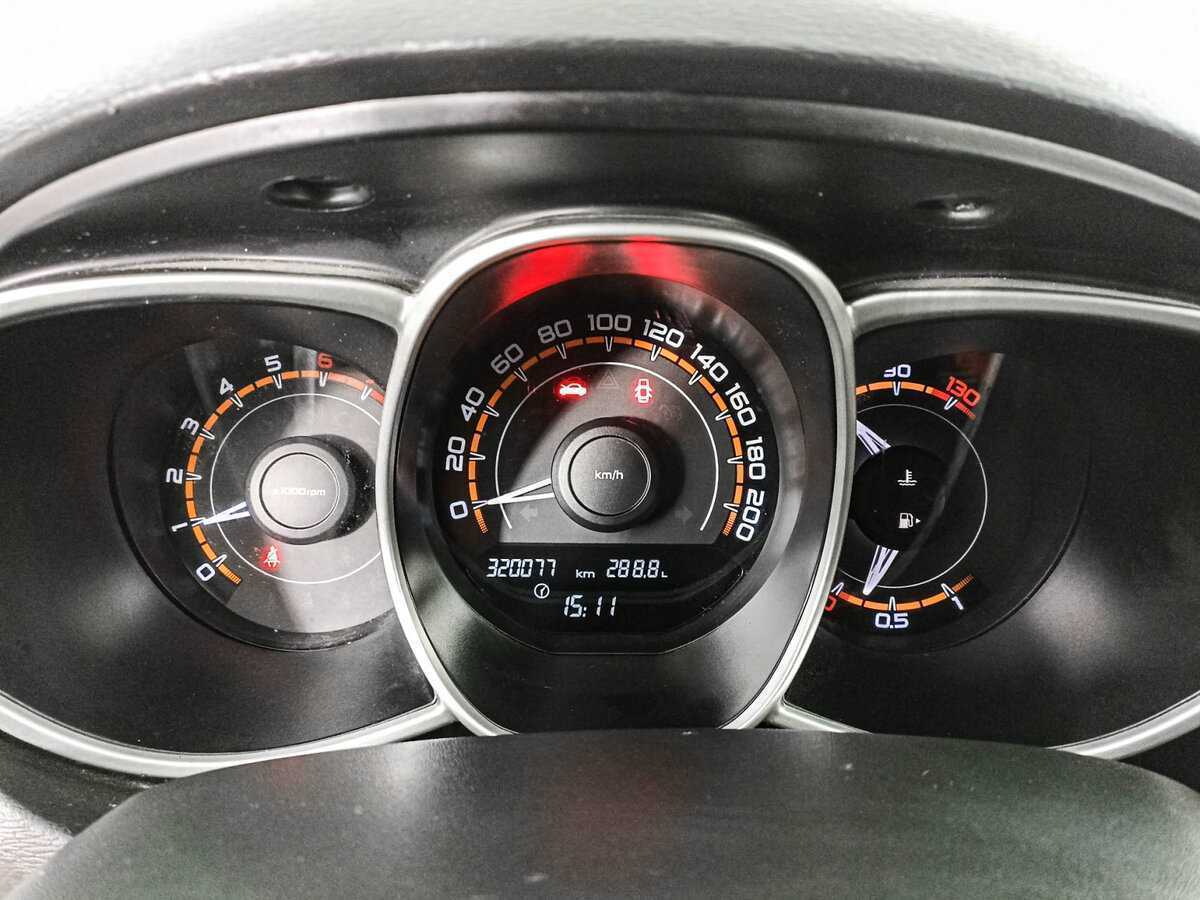 Купить Lada (ВАЗ) Vesta с пробегом. Фото: #10