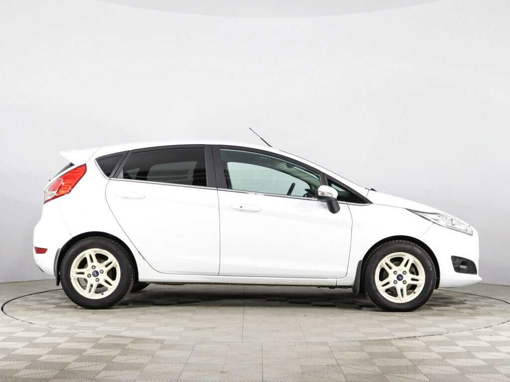 Купить Ford Fiesta с пробегом. Фото: #3