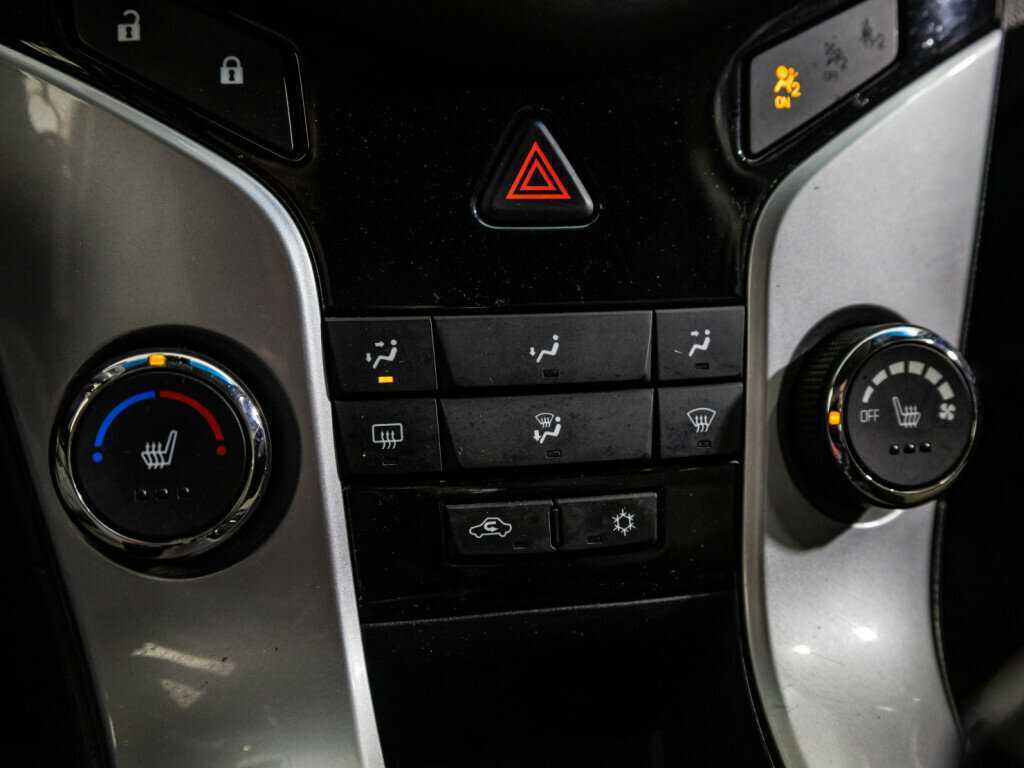 Купить Chevrolet Cruze с пробегом. Фото: #10