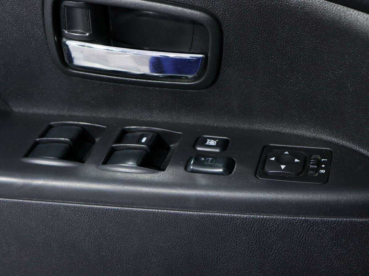 Купить Mitsubishi ASX с пробегом. Фото: #14