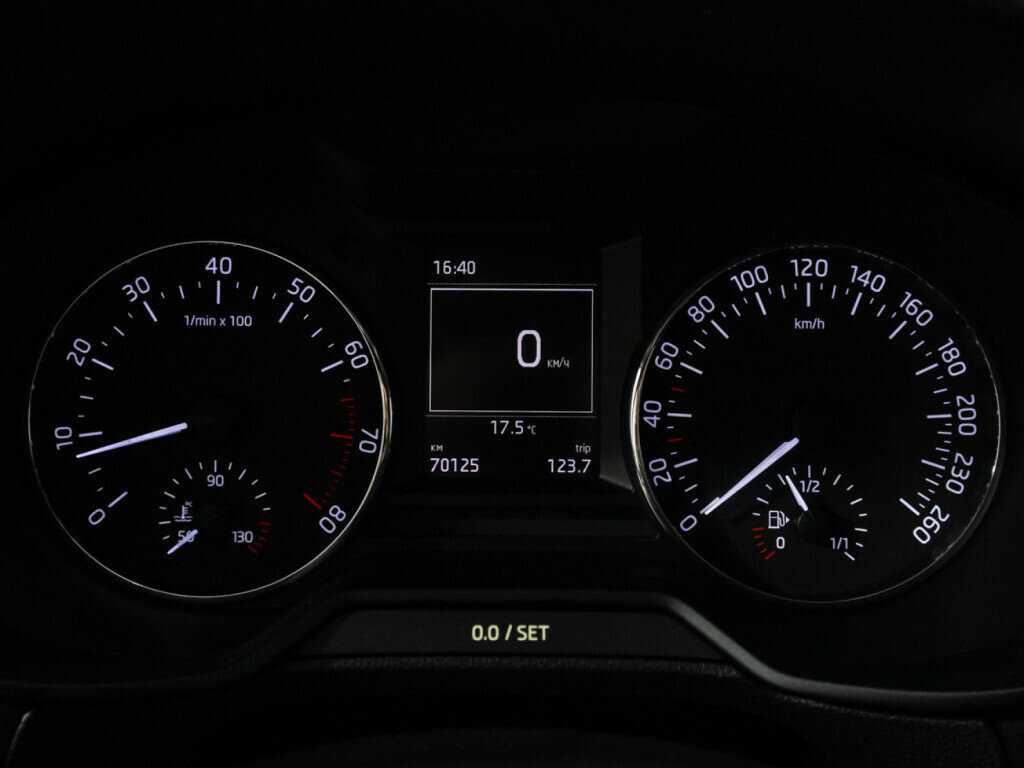 Купить Skoda Octavia с пробегом. Фото: #11