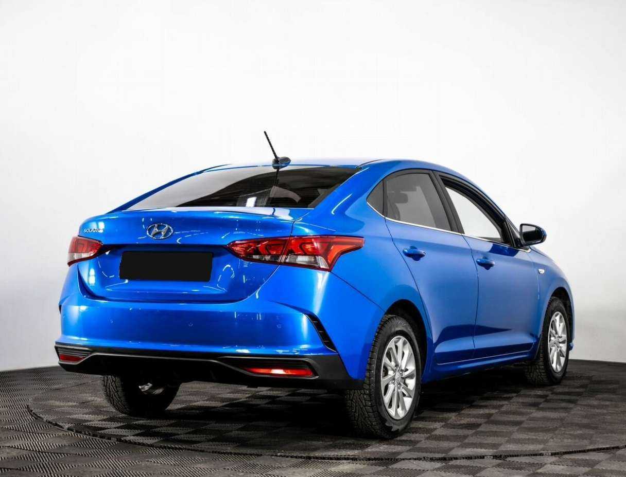 Купить Hyundai Solaris с пробегом. Фото: #4