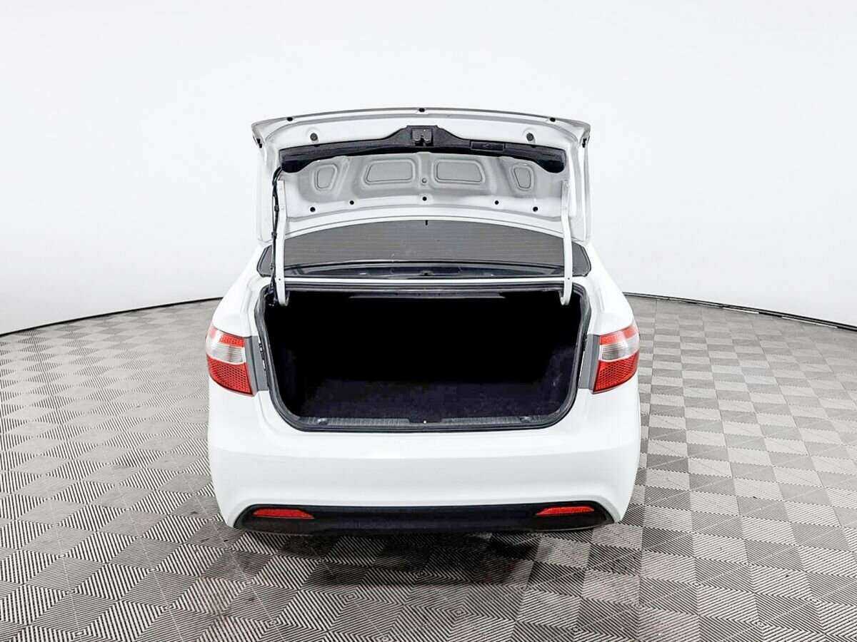 Купить Kia Rio с пробегом. Фото: #9