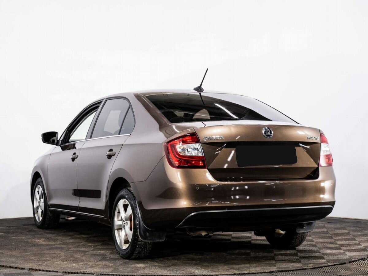 Купить Skoda Rapid с пробегом. Фото: #3