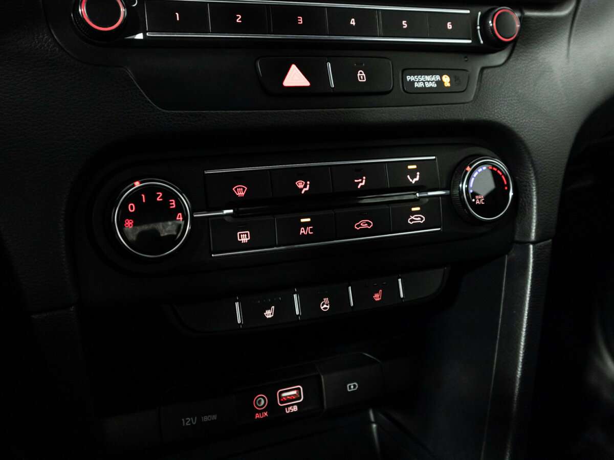 Купить Kia Ceed с пробегом. Фото: #14