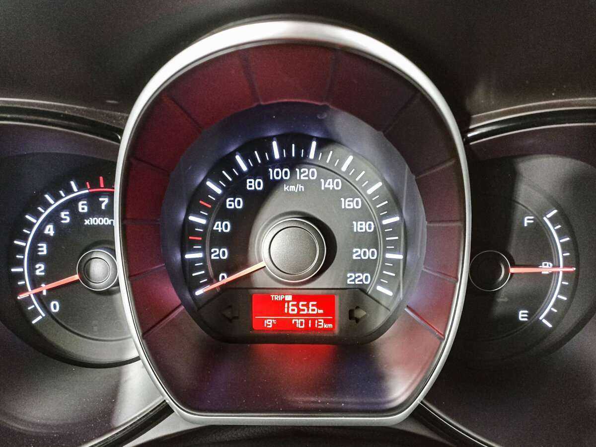 Купить Kia Rio с пробегом. Фото: #10