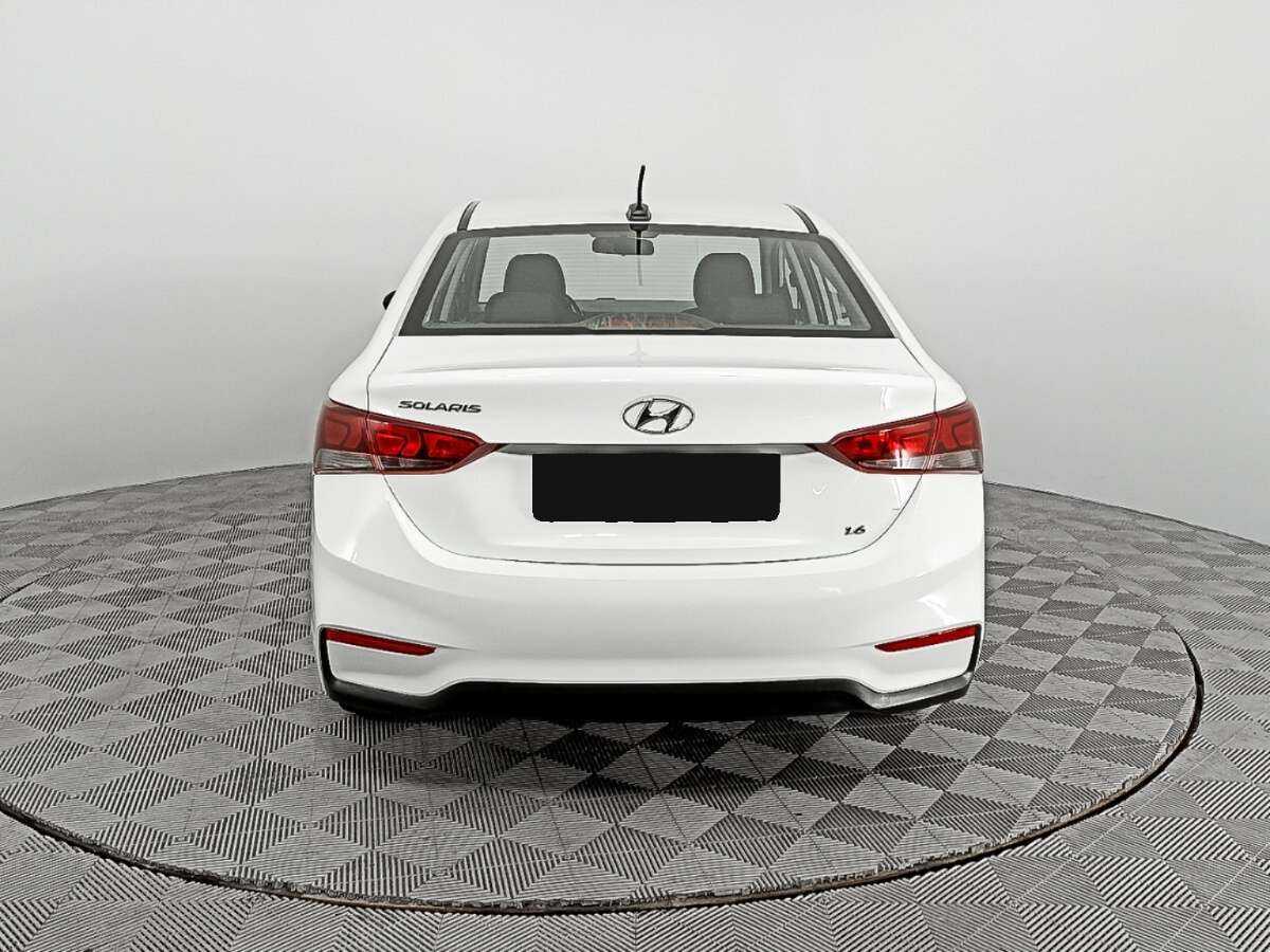 Купить Hyundai Solaris с пробегом. Фото: #5