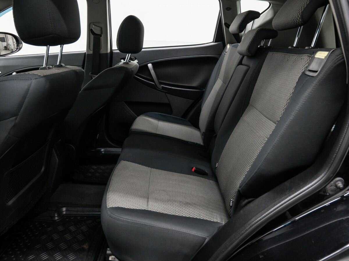 Купить Geely Emgrand X7 с пробегом. Фото: #11