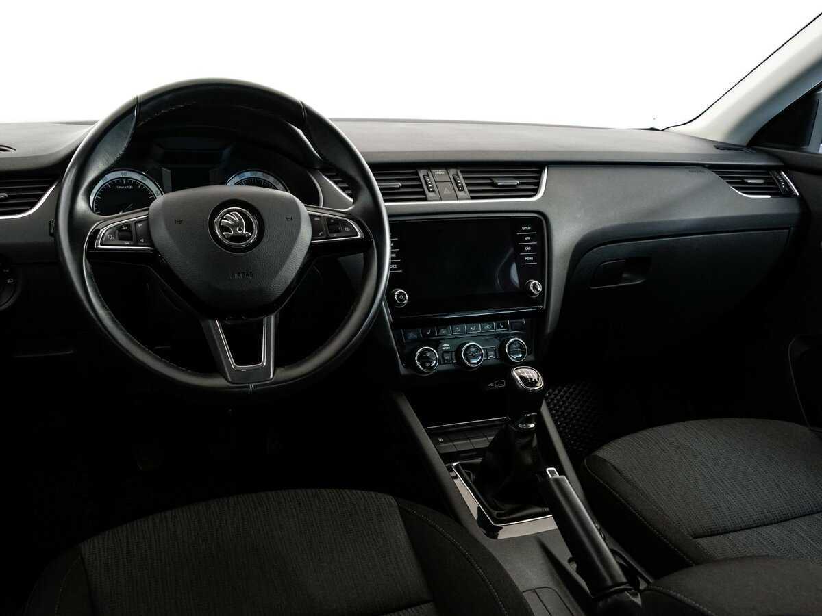 Купить Skoda Octavia с пробегом. Фото: #10