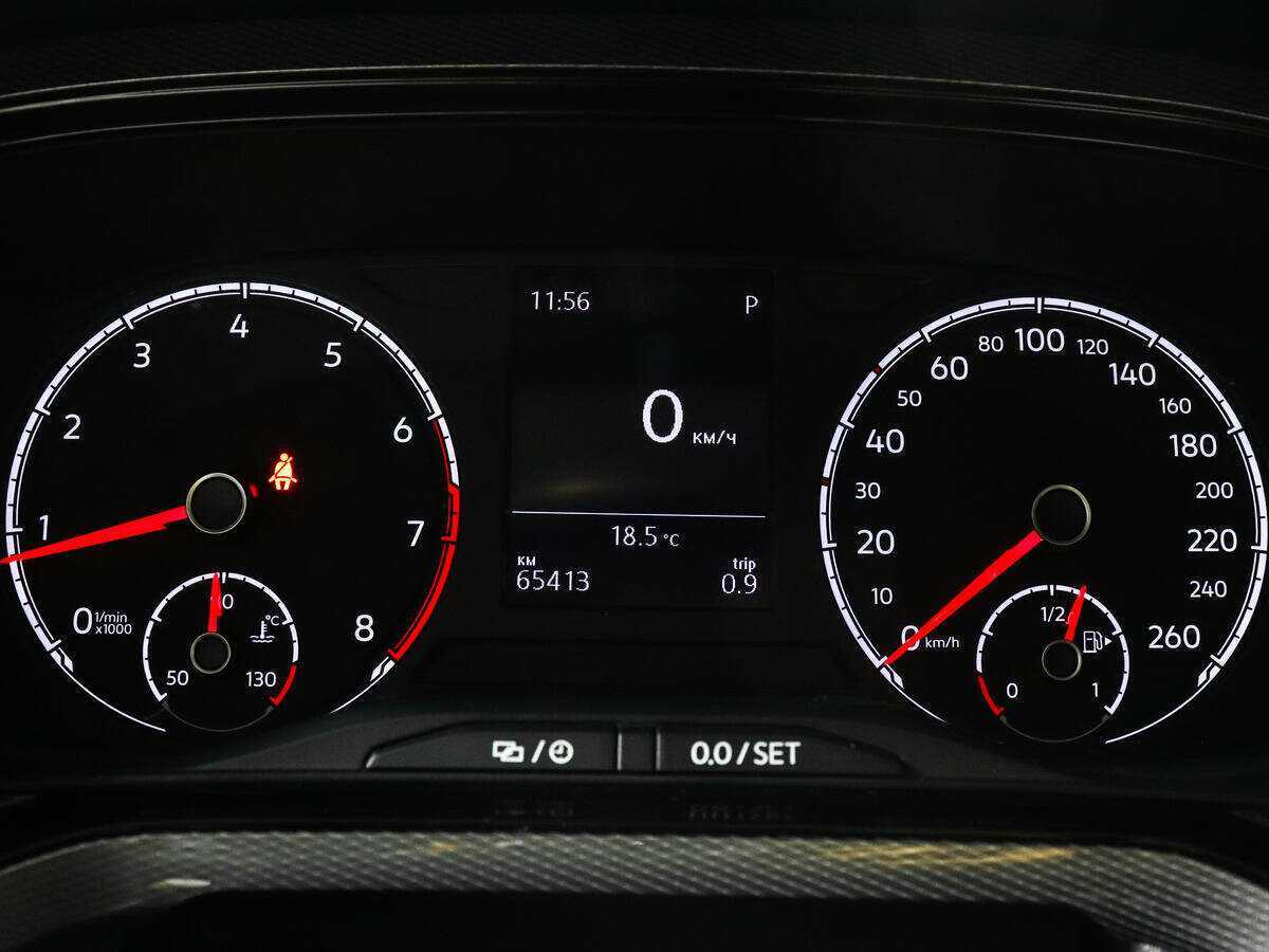 Купить Volkswagen Polo с пробегом. Фото: #8