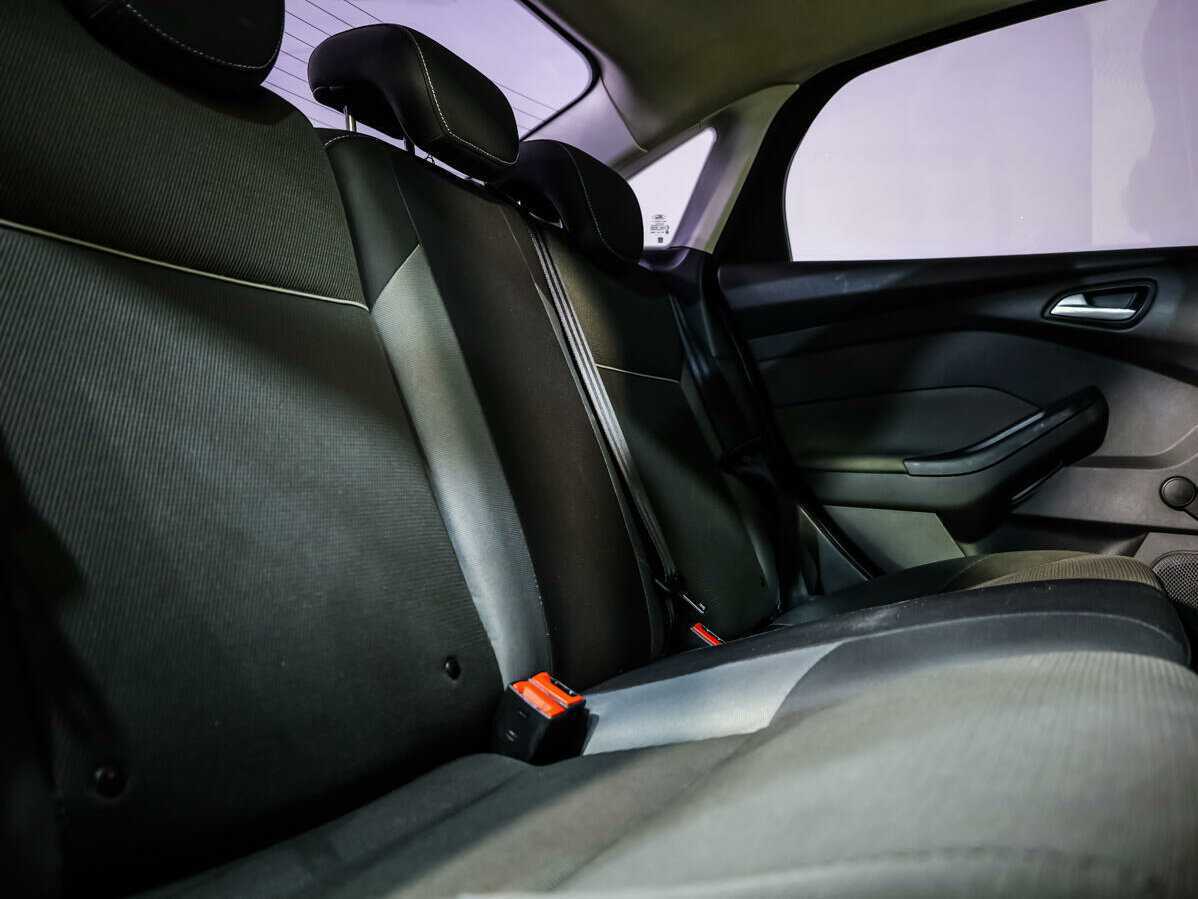 Купить Ford Focus с пробегом. Фото: #11