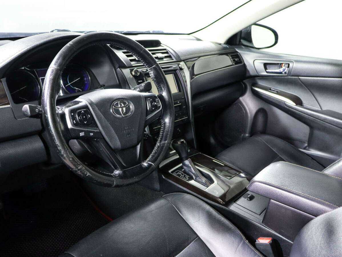 Купить Toyota Camry с пробегом. Фото: #10