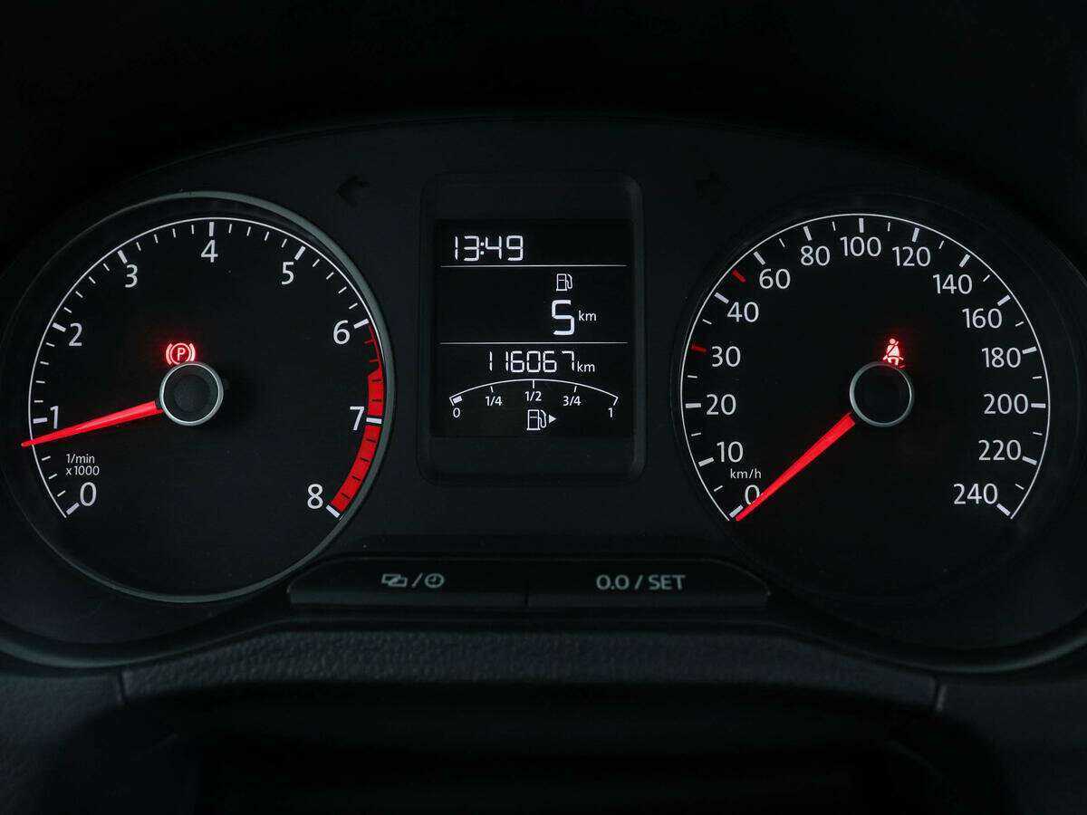 Купить Volkswagen Polo с пробегом. Фото: #9