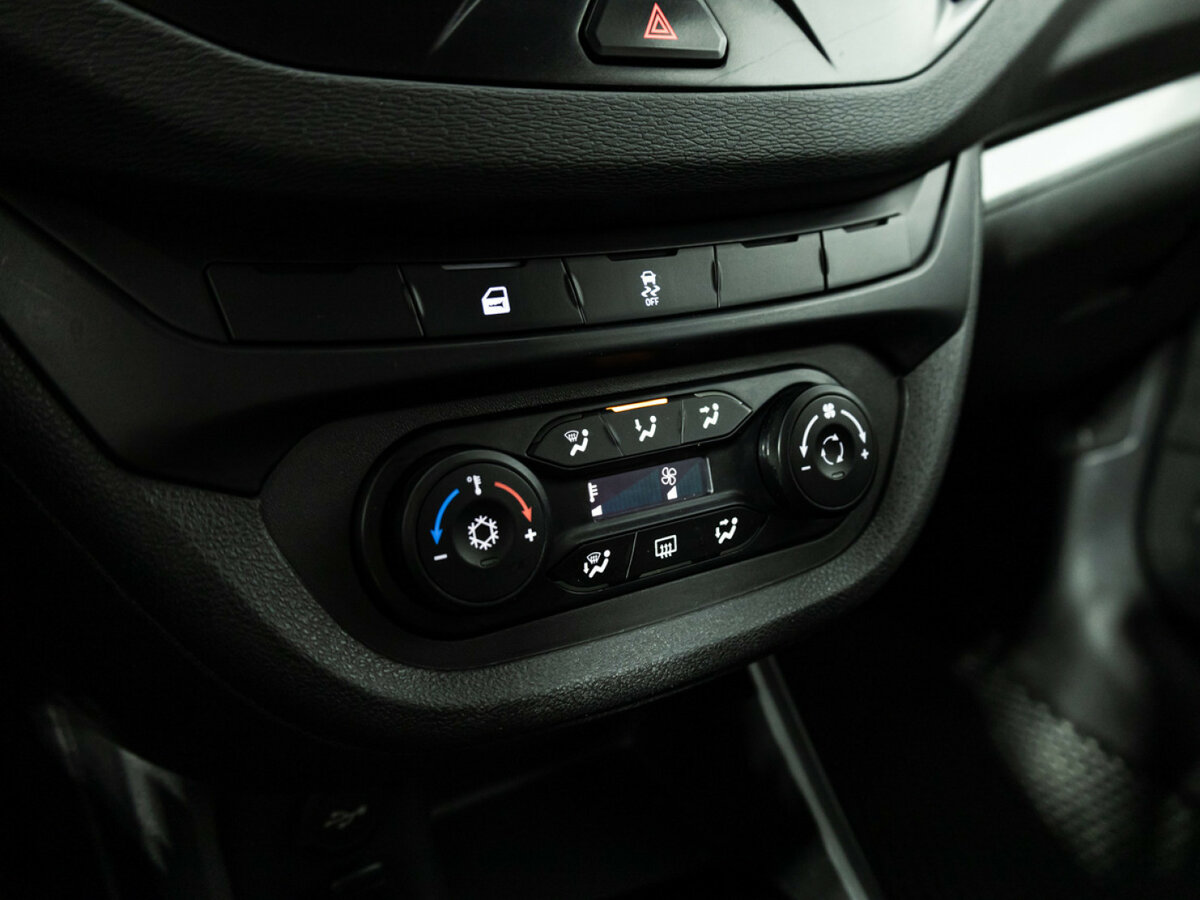 Купить Lada (ВАЗ) Vesta с пробегом. Фото: #15