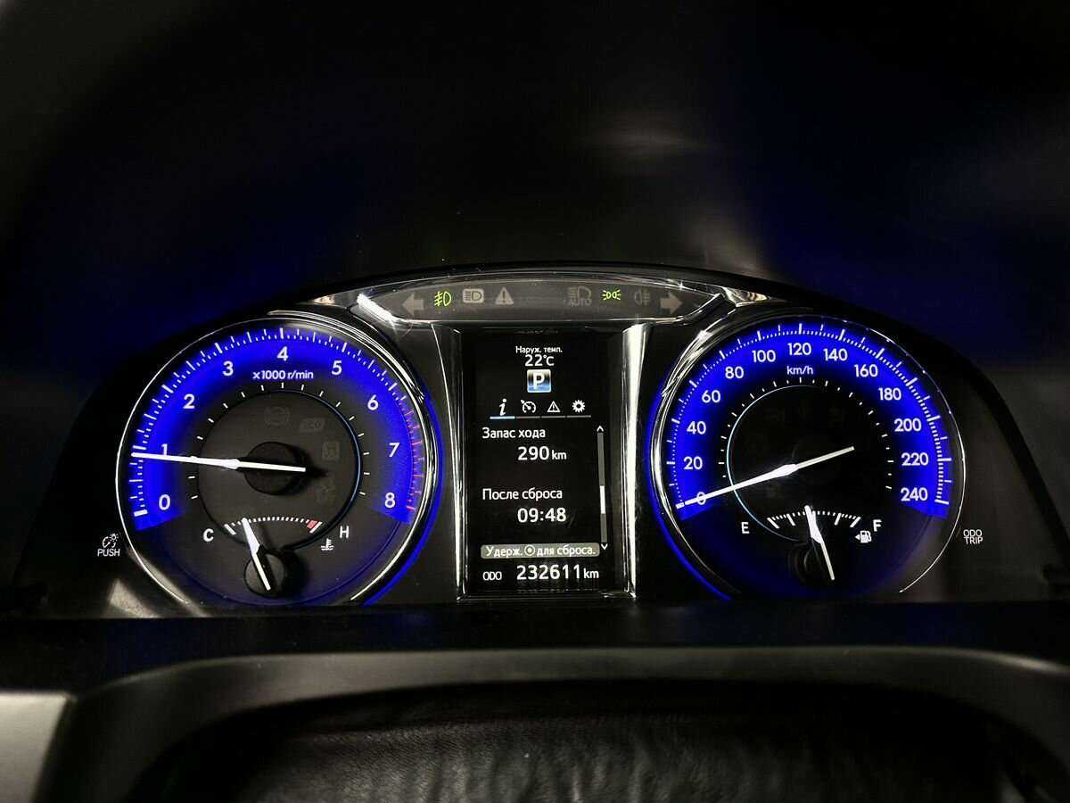 Купить Toyota Camry с пробегом. Фото: #10