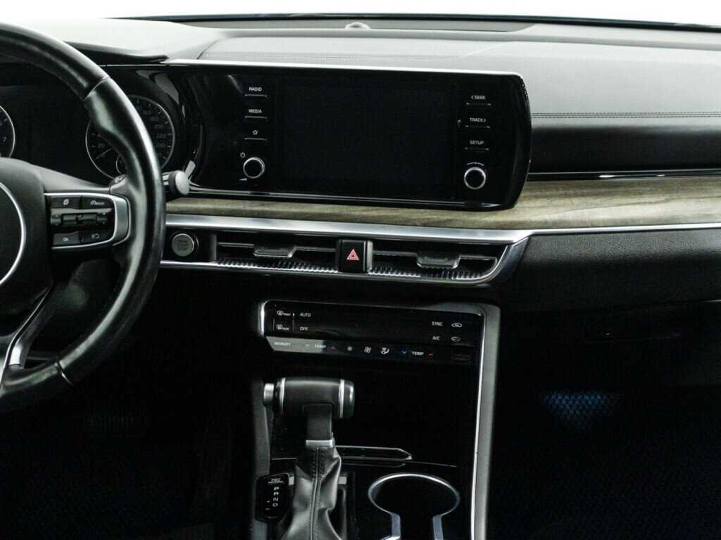 Купить Kia K5 с пробегом. Фото: #13