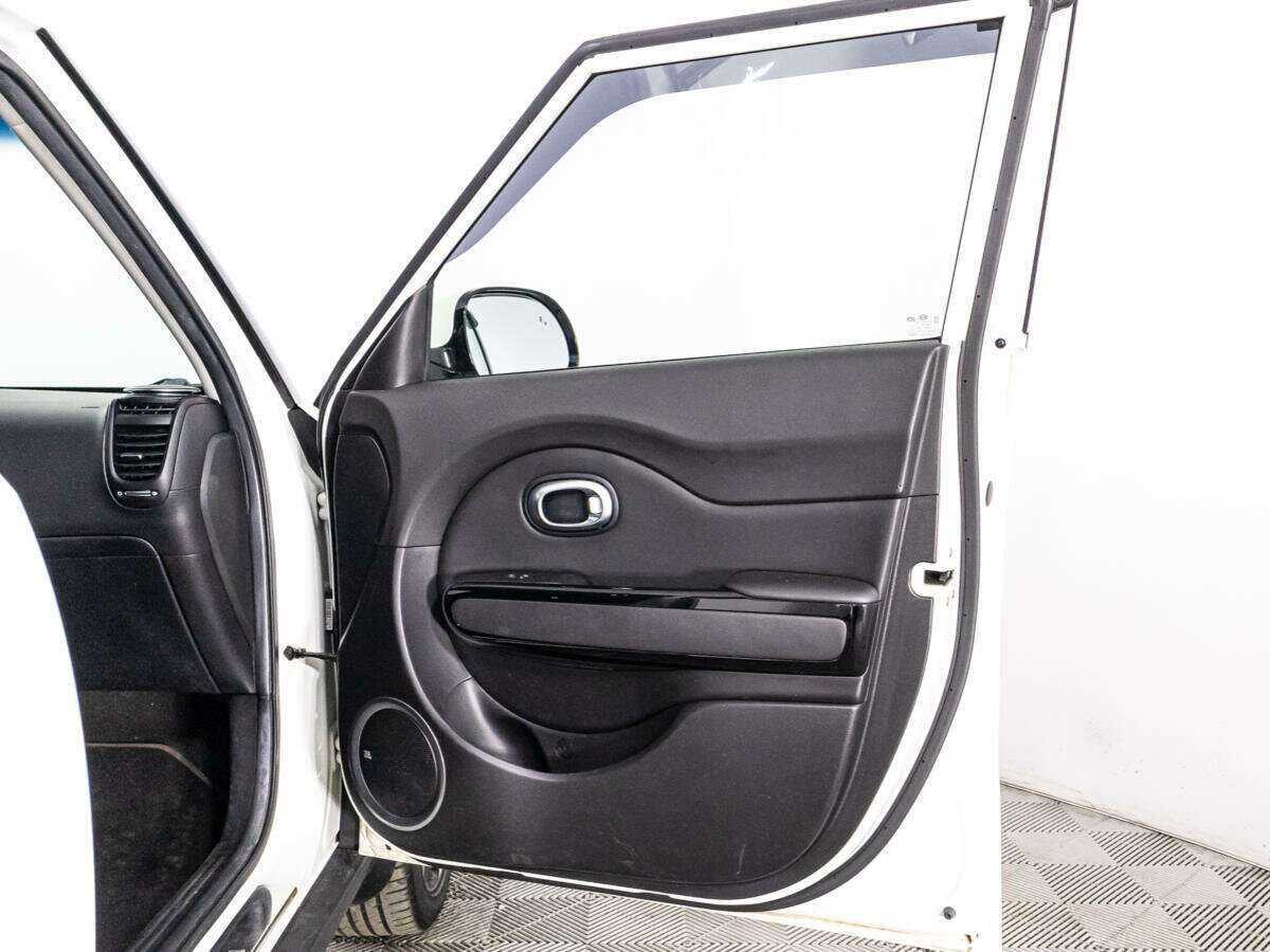 Купить Kia Soul с пробегом. Фото: #26
