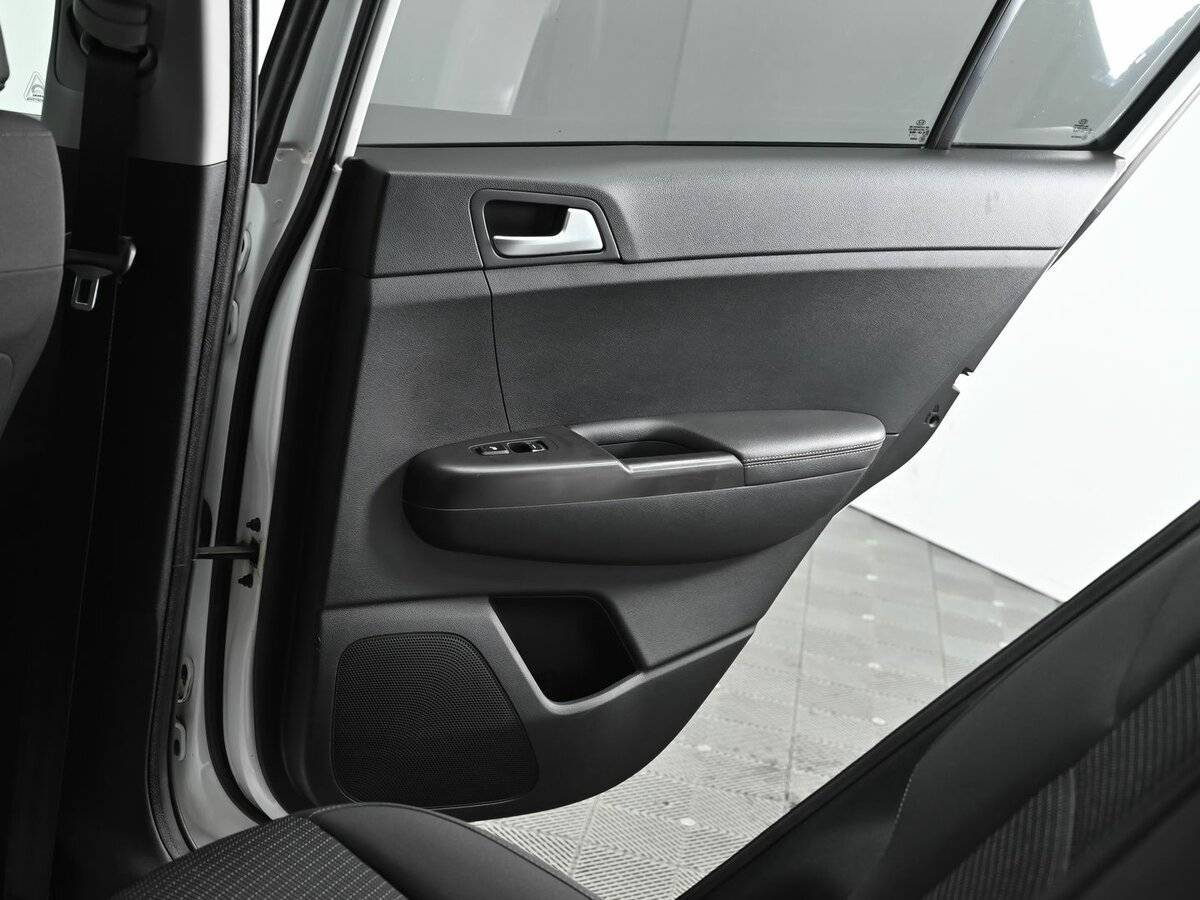 Купить Kia Sportage с пробегом. Фото: #15