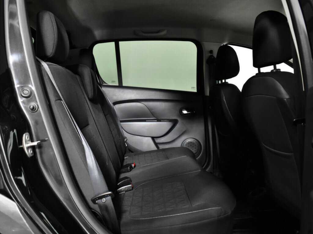 Купить Renault Sandero с пробегом. Фото: #9
