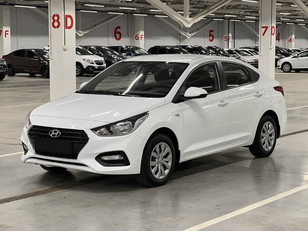 Купить Hyundai Solaris с пробегом. Фото: #0