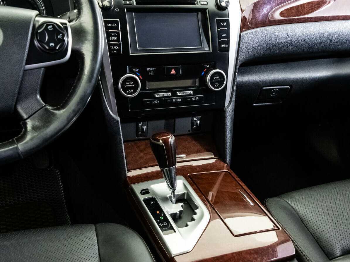 Купить Toyota Camry с пробегом. Фото: #10