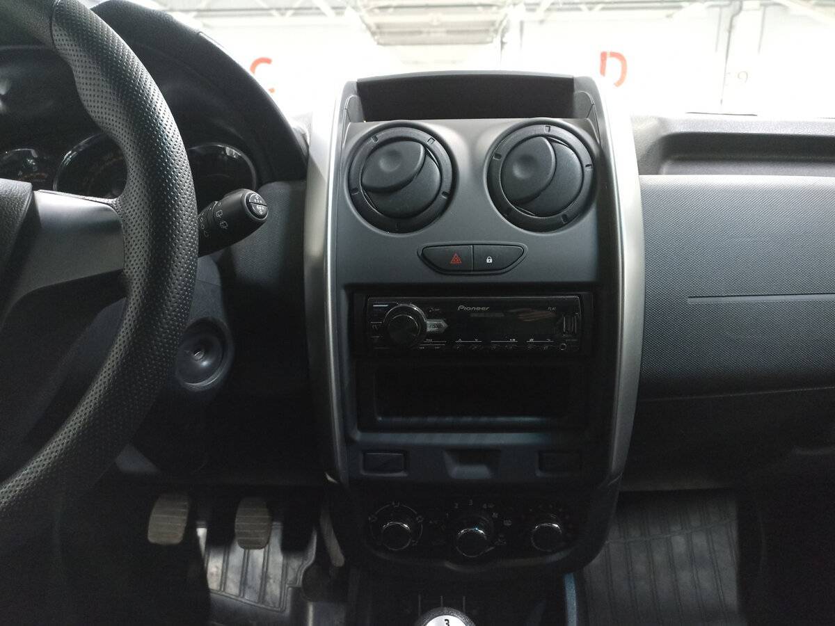 Купить Lada (ВАЗ) Largus с пробегом. Фото: #14