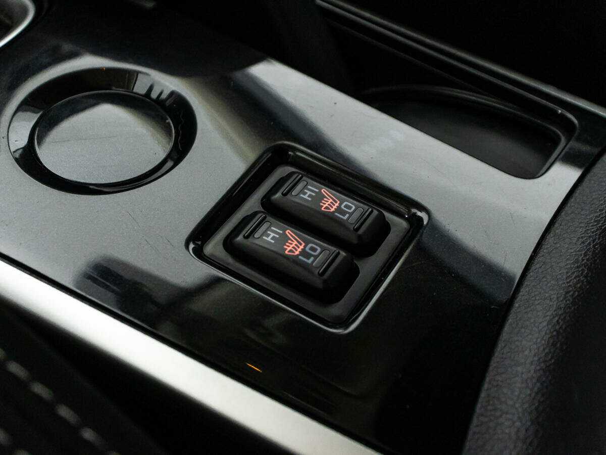 Купить Mitsubishi Outlander с пробегом. Фото: #18