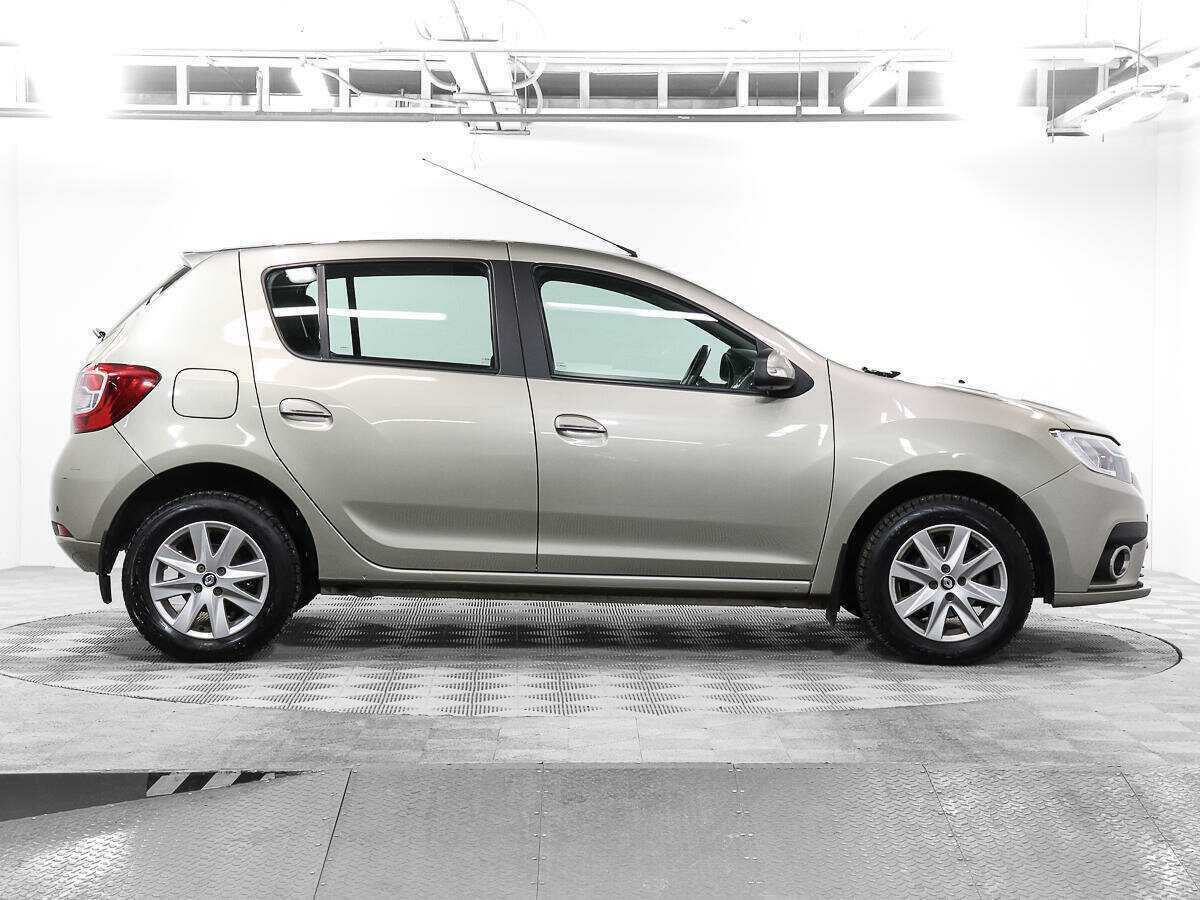Купить Renault Sandero с пробегом. Фото: #3